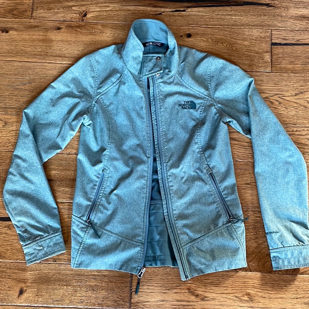 XS North Face zip up jacket